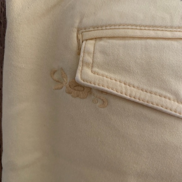 Venezia Light Yellow Capri Jeans - Picture 6 of 8